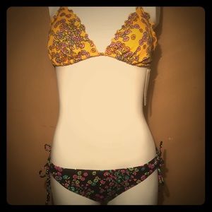 Billabong bikini. Brand new